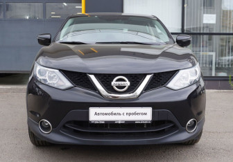 Подержанный автомобиль Nissan Qashqai 2018 года (2 фото)
