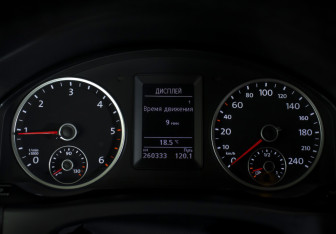 Подержанный автомобиль Volkswagen Tiguan 2014 года (10 фото)