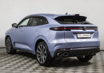 Подержанный автомобиль Changan UNI-K 2022 года (7 фото)