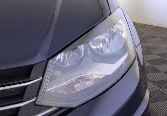 Подержанный автомобиль Volkswagen Polo Sedan 2017 года (17 фото)