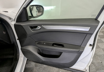 Подержанный автомобиль Renault Arkana 2019 года (21 фото)