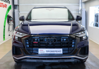 Подержанный автомобиль Audi Q8 2019 года (2 фото)