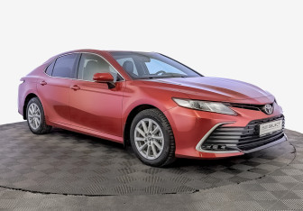 Подержанный автомобиль Toyota Camry Sedan 2022 года (3 фото)