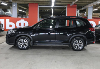 Подержанный автомобиль Subaru Forester Suv 2020 года (8 фото)