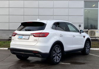 Подержанный автомобиль Hongqi HS5 2023 года (5 фото)