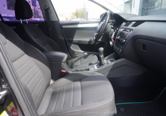 Подержанный автомобиль Skoda Octavia Wagon 2014 года (12 фото)