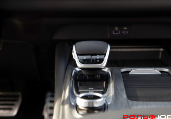 Подержанный автомобиль Chery Arrizo 8 2023 года (13 фото)