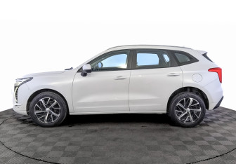 Подержанный автомобиль Haval Jolion 2022 года (8 фото)