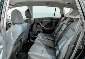 Подержанный автомобиль Toyota Verso 2014 года (12 фото)