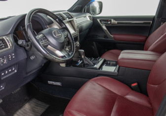 Подержанный автомобиль Lexus GX 2019 года (10 фото)