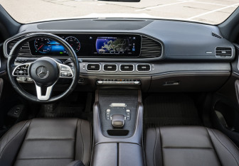 Подержанный автомобиль Mercedes-Benz GLE 2021 года (13 фото)