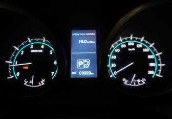 Подержанный автомобиль Toyota Land Cruiser Prado 2010 года (13 фото)