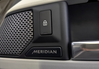 Подержанный автомобиль Land Rover Defender Suv 2021 года (29 фото)