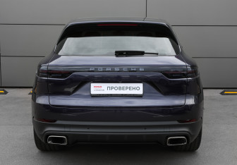 Подержанный автомобиль Porsche Cayenne 2018 года (6 фото)