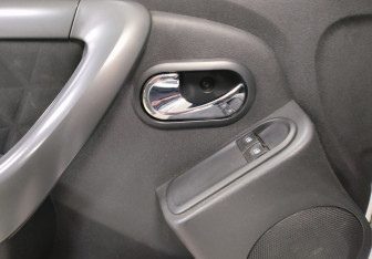 Подержанный автомобиль Renault Duster 2018 года (11 фото)