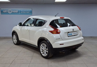 Подержанный автомобиль Nissan Juke 2014 года (7 фото)