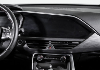 Подержанный автомобиль Geely Tugella 2023 года (13 фото)