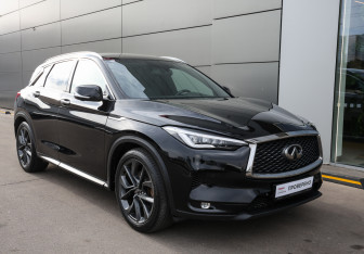 Подержанный автомобиль Infiniti QX50 2018 года (3 фото)