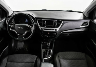 Подержанный автомобиль Hyundai Solaris Sedan 2017 года (7 фото)