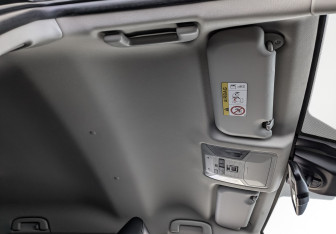 Подержанный автомобиль Toyota RAV4 2022 года (23 фото)