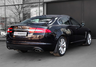 Подержанный автомобиль Jaguar XF Sedan 2014 года (4 фото)