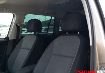 Подержанный автомобиль Volkswagen Tiguan 2021 года (14 фото)