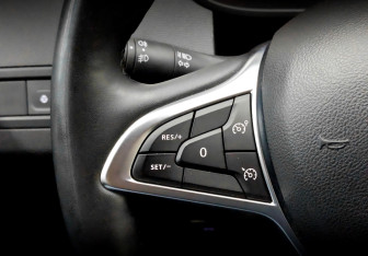 Подержанный автомобиль Renault Arkana 2021 года (25 фото)