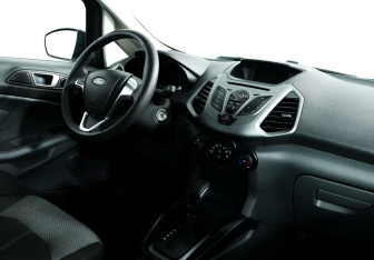 Подержанный автомобиль Ford EcoSport 2017 года (5 фото)