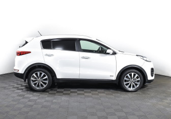 Подержанный автомобиль Kia Sportage 2016 года (4 фото)