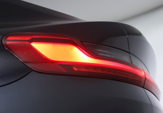 Подержанный автомобиль BMW X4 2018 года (21 фото)