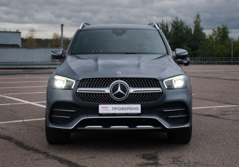 Подержанный автомобиль Mercedes-Benz GLE 2020 года (2 фото)