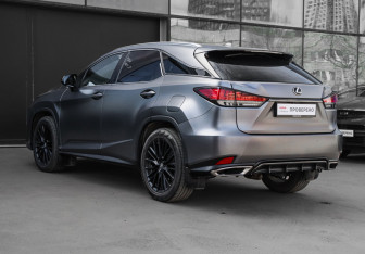 Подержанный автомобиль Lexus RX 2019 года (6 фото)