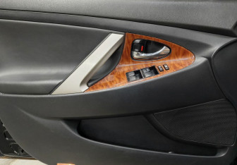 Подержанный автомобиль Toyota Camry Sedan 2008 года (15 фото)