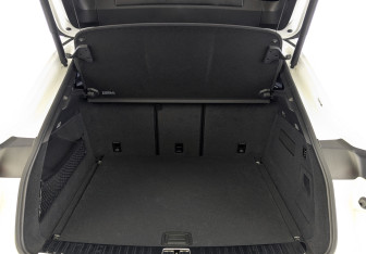 Подержанный автомобиль Porsche Cayenne 2024 года (10 фото)