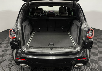 Подержанный автомобиль BMW X3 2021 года (9 фото)