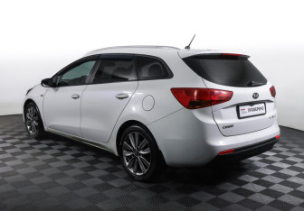 Подержанный автомобиль Kia Ceed Wagon 2015 года (7 фото)