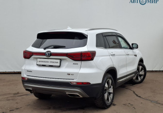 Подержанный автомобиль Changan CS75 2020 года (5 фото)