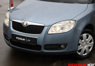 Подержанный автомобиль Skoda Fabia Hatchback 2008 года (18 фото)