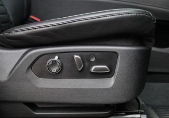 Подержанный автомобиль Cadillac Escalade Suv 2021 года (35 фото)