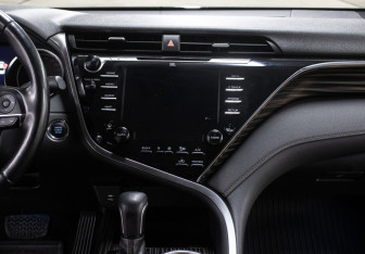 Подержанный автомобиль Toyota Camry Sedan 2020 года (15 фото)