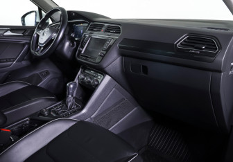 Подержанный автомобиль Volkswagen Tiguan 2017 года (10 фото)
