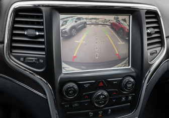 Подержанный автомобиль Jeep Grand Cherokee 2014 года (19 фото)