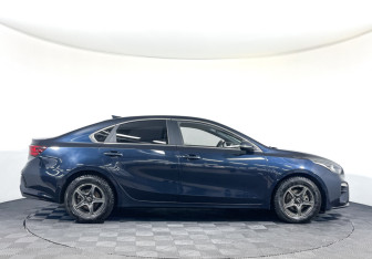 Подержанный автомобиль Kia K3 Sedan 2020 года (4 фото)