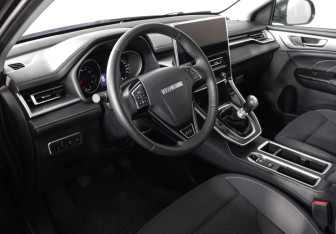 Подержанный автомобиль Haval M6 2023 года (9 фото)