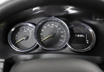 Подержанный автомобиль Renault Logan Sedan 2020 года (12 фото)