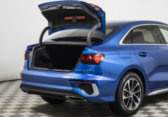 Подержанный автомобиль Audi A3 Sedan 2021 года (18 фото)