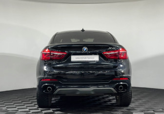 Подержанный автомобиль BMW X6 2016 года (4 фото)
