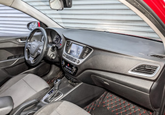 Подержанный автомобиль Hyundai Solaris Sedan 2017 года (11 фото)