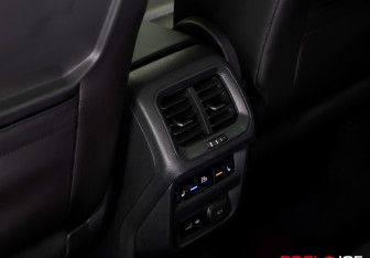 Подержанный автомобиль Volkswagen Tiguan 2018 года (14 фото)