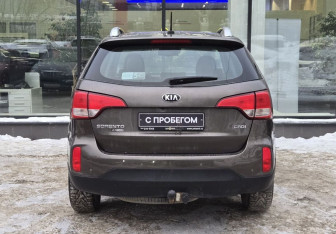 Подержанный автомобиль Kia Sorento 2018 года (7 фото)